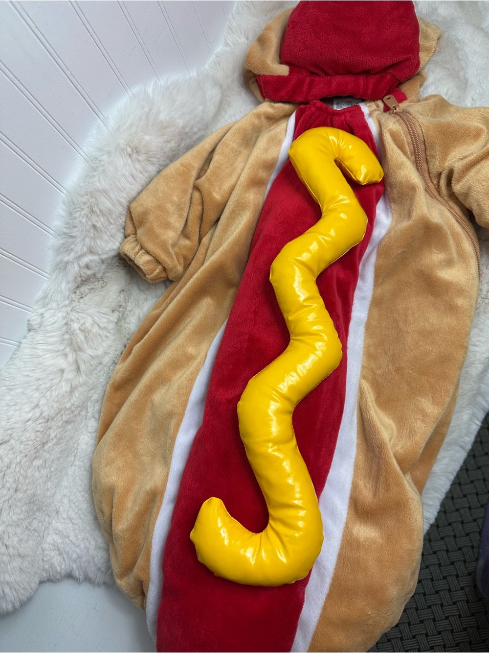 Infant Hot Dog Costume in Tan, Red & Yellow  0-6 months - Picture 2 of 15